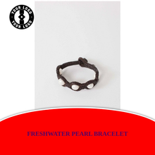 Load and play video in Gallery viewer, Freshwater Pearl Bracelet by@Outfy
